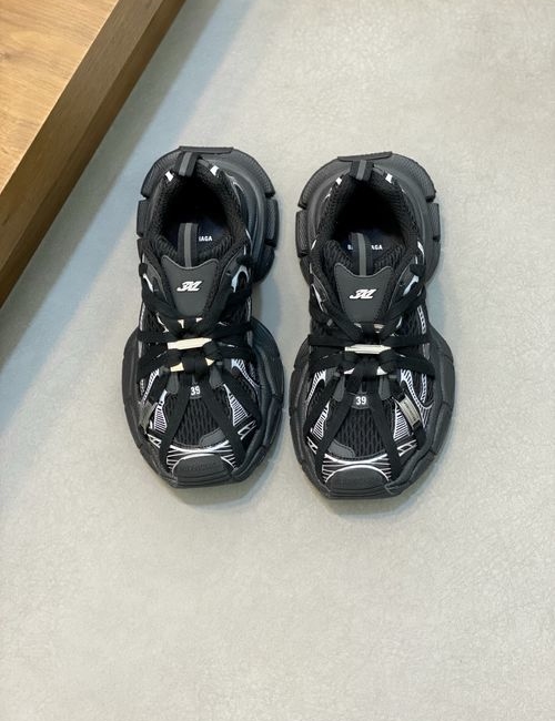 Balenciaga 3XL Extreme Laces B Sneakers