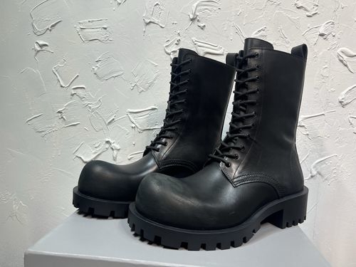 Balenciaga Hummer Lace-Up Boots Matte Cowhide TPU Outsole