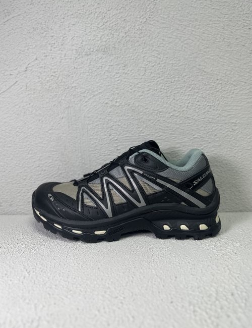 Salomon XT-Quest Retro Non-slip Outdoor Shoes Black