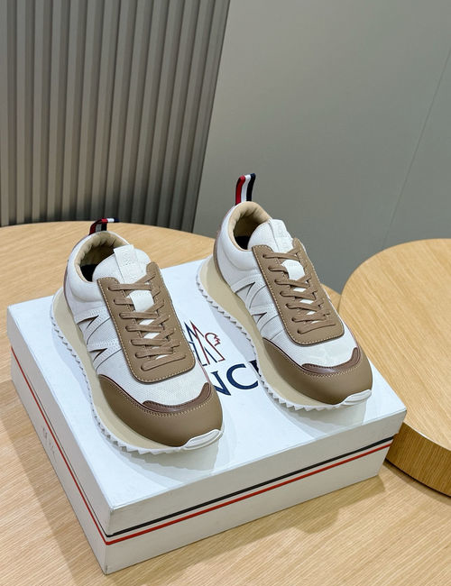 Moncler Pacey Sneakers: Lightweight And Vintage Style