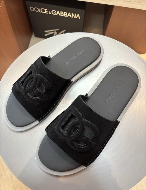 Dolce & Gabbana DG Embossed Logo Calfskin Slippers