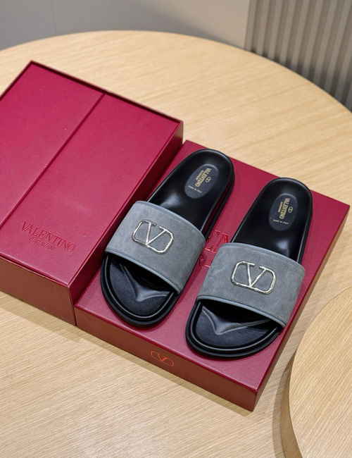 Valentino Hollow V Hardware Leather Slippers