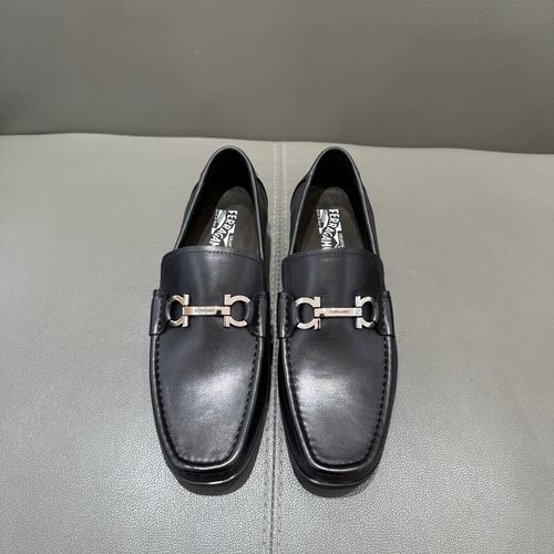 Ferragamo Classic Moccasin With Black Gancini Buckle