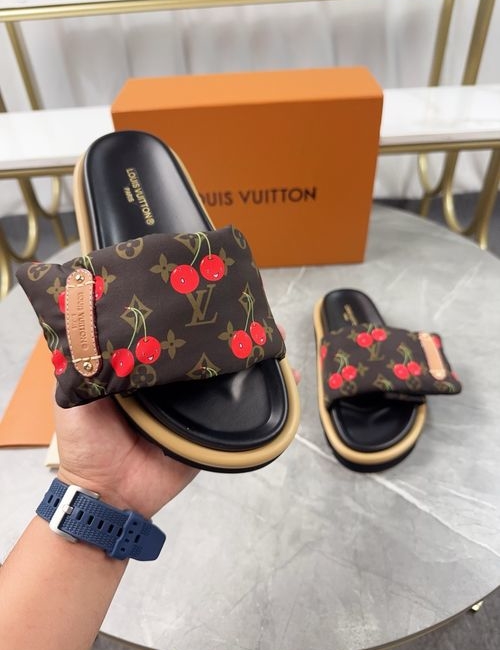 Louis Vuitton LV Pool Pillow Comfort Monogram Slides