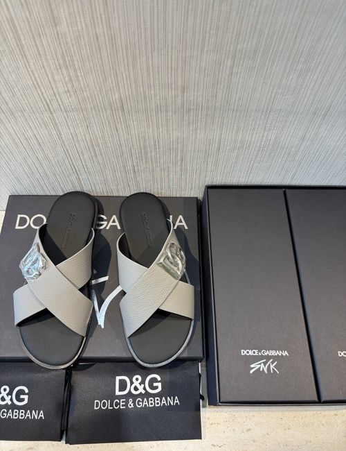 Dolce & Gabbana DG Calfskin Slippers Plated DG Logo