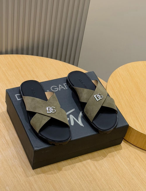 Dolce & Gabbana DG Cowhide Logo Slippers