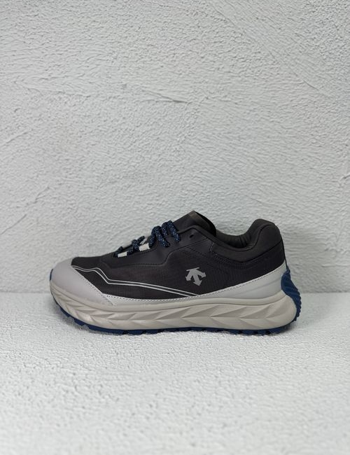 Descente Terrain D Polyester Non-slip Low Top Casual Shoes Brown