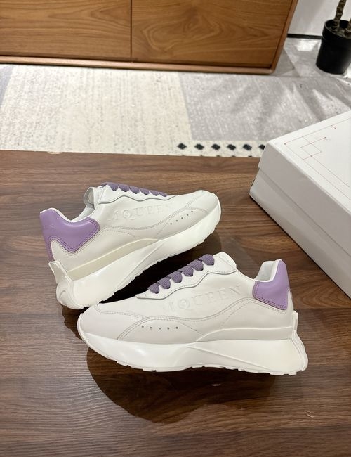McQueen Soft Sole Letter Pattern Leather Shoes
