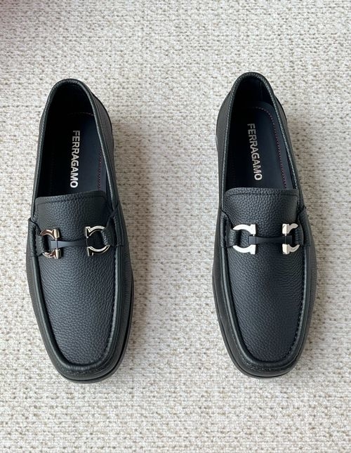 Ferragamo Classic Suede Business Casual Loafers