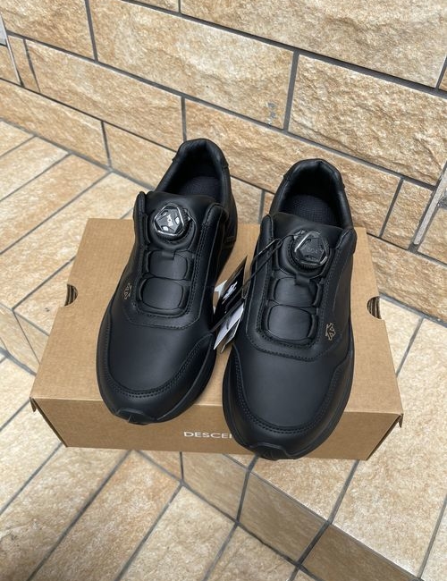 Descente Breathable Shock-absorbing Sports Running Shoes