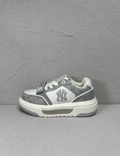 MLB NY Yankees Monogram Chunky Snake Print Sneakers Grey