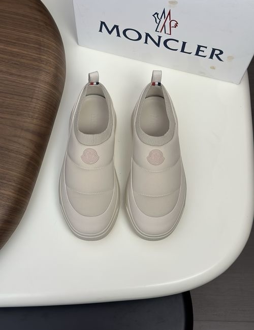 Moncler Breathable Mesh Stitching Non-slip Sneakers