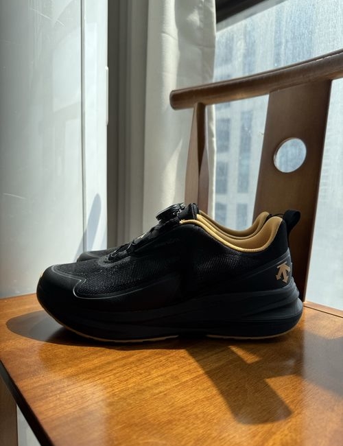Descente Enerzite Versatile Low-top Running Shoes Black