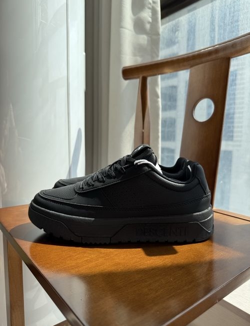 Descente Dualis Casual Walking Shoes