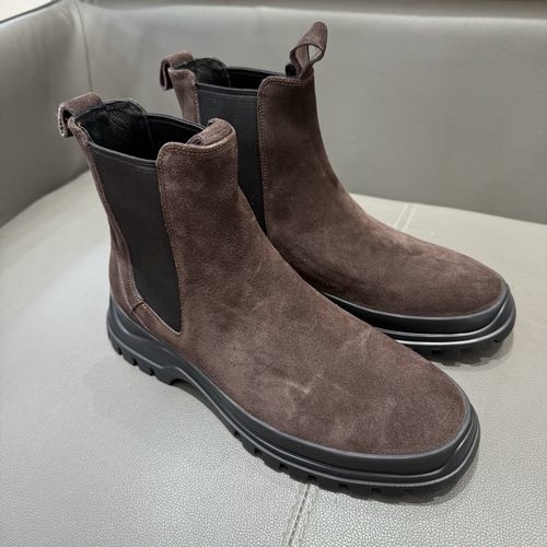 Ferragamo Chelsea Ankle Boots With Elastic Gussets And Rubber Soles