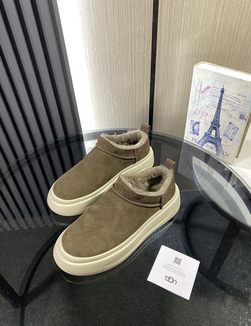 UGG Suede Wool Lined Snow Boots