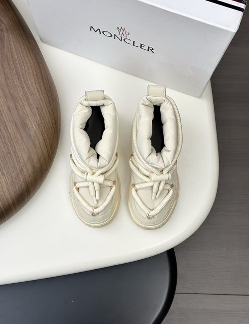 Moncler Snow Sneakers With Mesh And Rubber Sole