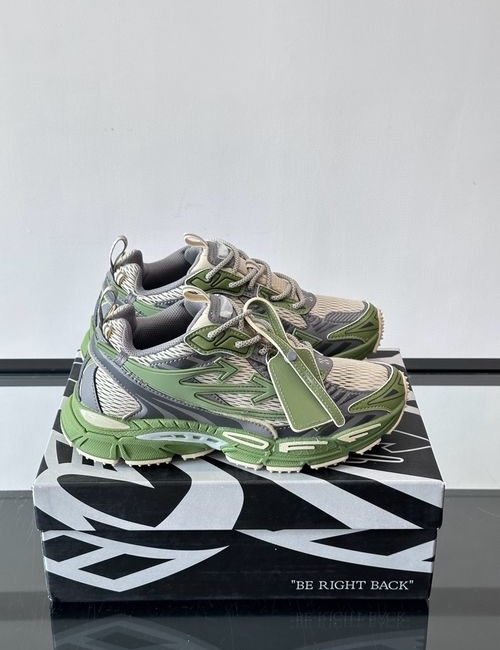 Fendi Be Right Back Arrow Pattern Sneakers