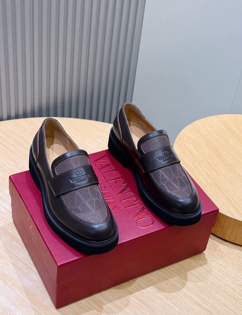 Valentino Gentleglam Derby Shoes With Mini Studs