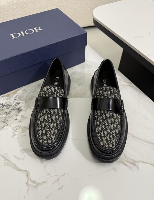Christian Dior CD Gancio Buckle Leather Loafers