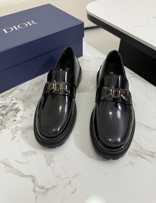 Christian Dior CD Gancio Buckle Leather Loafers