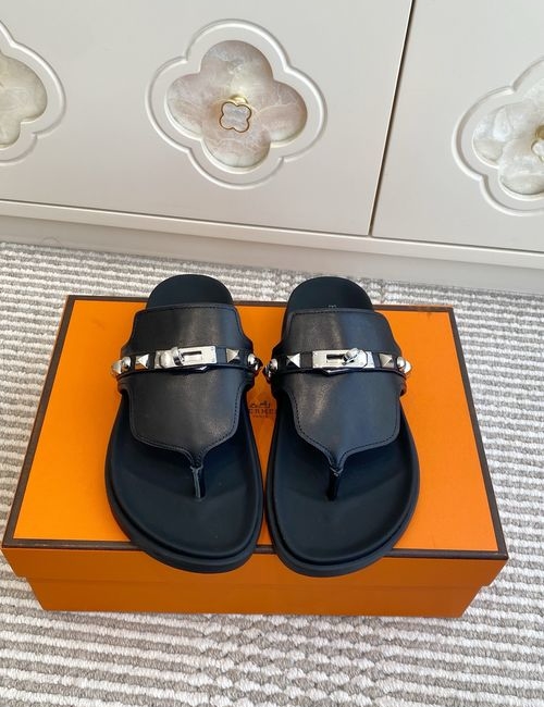 Hermes Kelly Buckle Thong Cowhide Leather Slippers