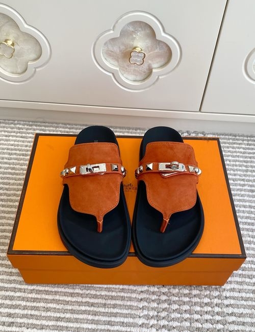 Hermes Kelly Buckle Thong Cowhide Leather Slippers