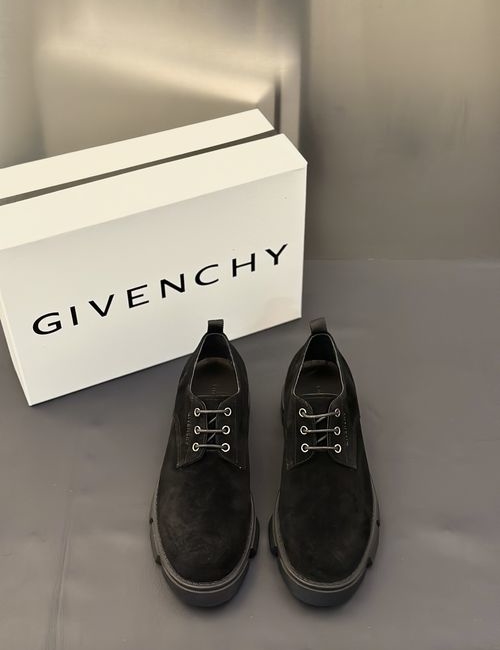 Givenchy Show Series Leather Ankle Boots With Logo
