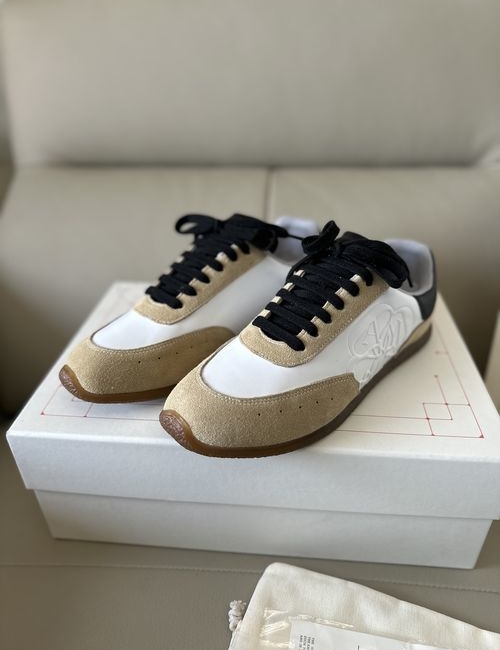 McQueen Premium Casual Sneakers With Accessories