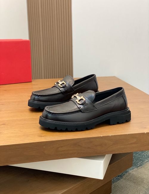 Ferragamo Leather Dress Shoes With Hardware Details