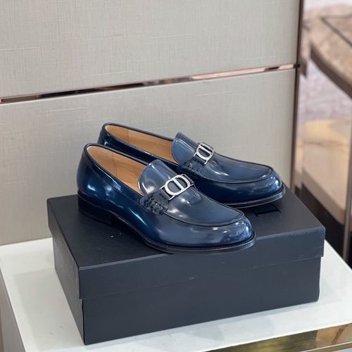 Christian Dior CD Elegant Loafers With Metal Buckle And Leather Sole
