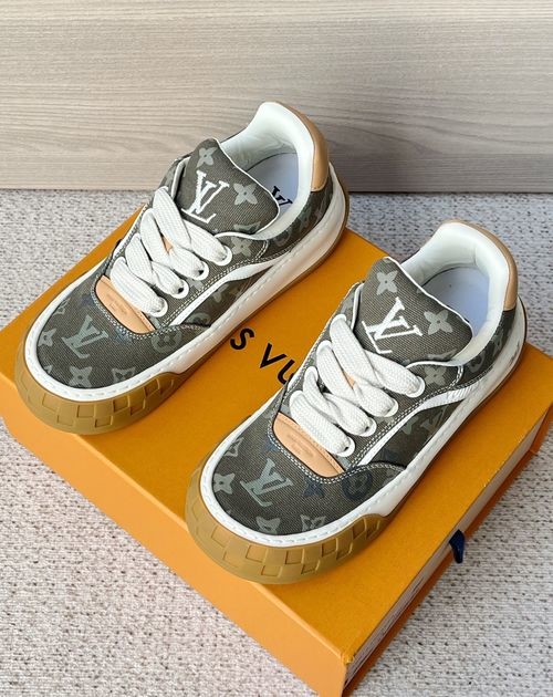 Louis Vuitton LV Tilted 3D Printed Casual Sneakers