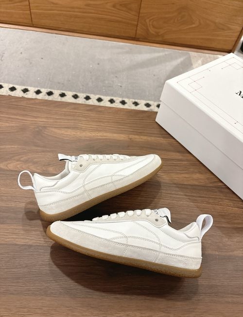 McQueen EC1 Series Vintage Casual Sneakers