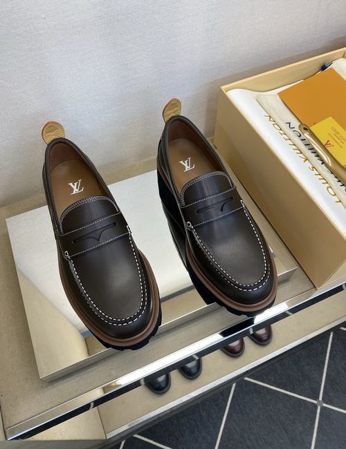 Louis Vuitton LV Cowhide Loafers With Non-slip Outsole