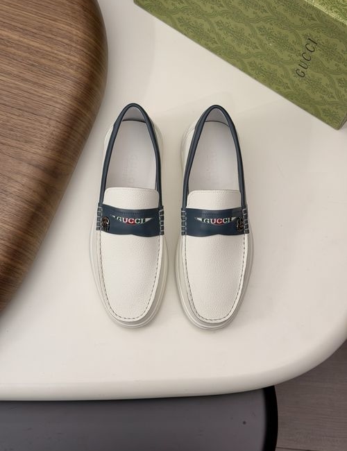 Gucci Comfortable Leather Loafer Shoes