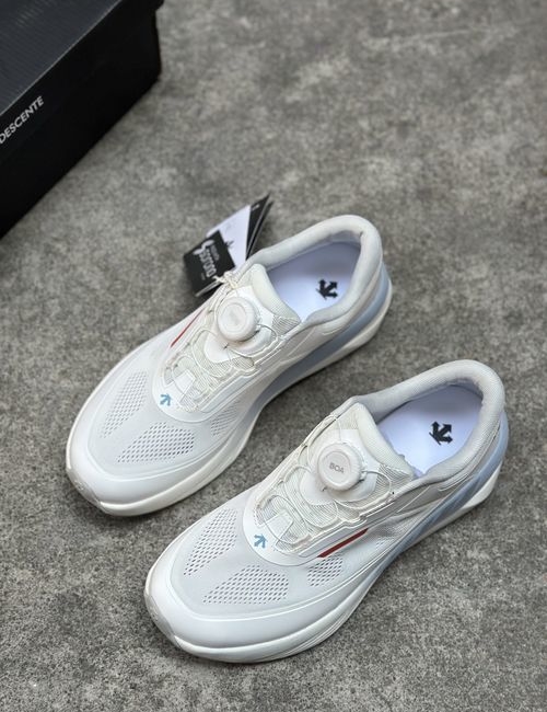 Descente Enerzite Low-top Breathable Running Shoes
