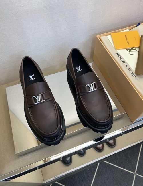 Louis Vuitton LV Loafer Shoes Cowhide Upper Anti-slip Sole