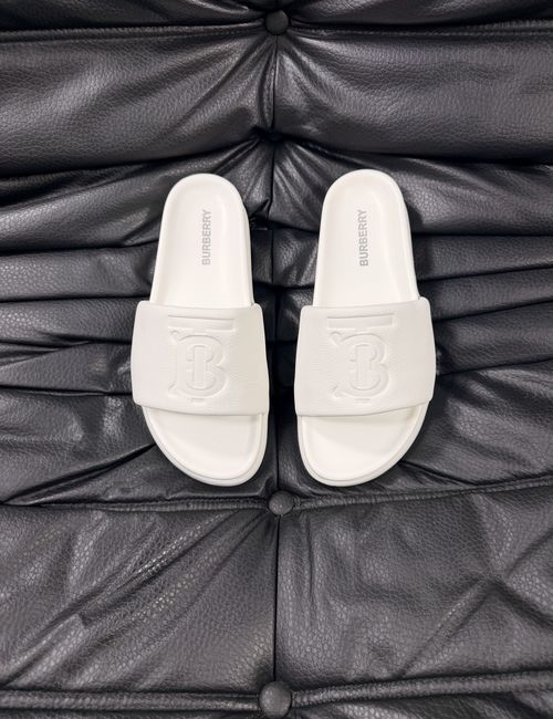 Burberry Vintage Check Slides With Rubber Sole