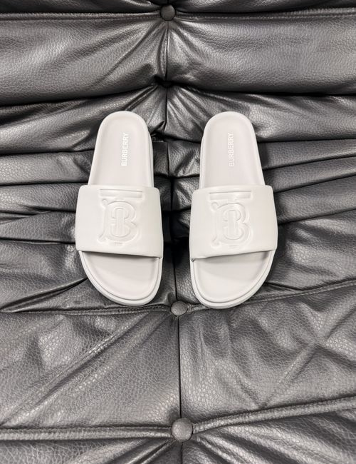 Burberry Vintage Check Slides With Rubber Sole