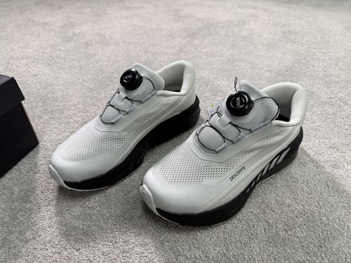 Descente Enerzite Breathable Low-top Running Shoes