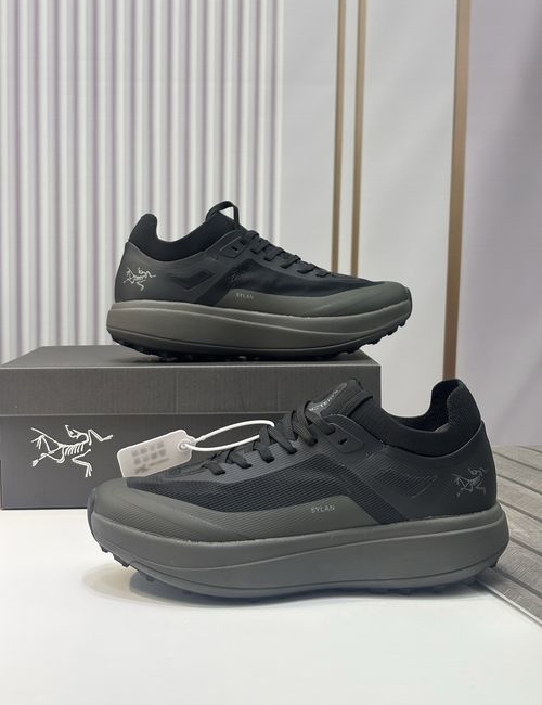 ArcTeryx Sylan Black Outdoor Multi-Function Shoes