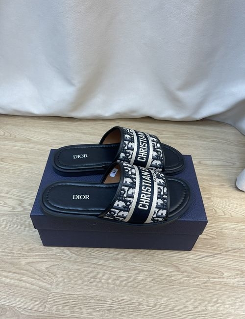 Christian Dior CD Casual Slides With Lightweight Comfortable Sole