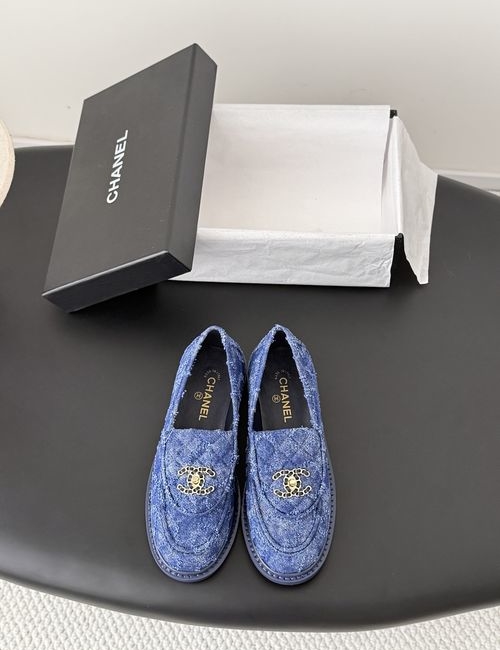 Chanel Turnlock Flats With Genuine Leather Sole
