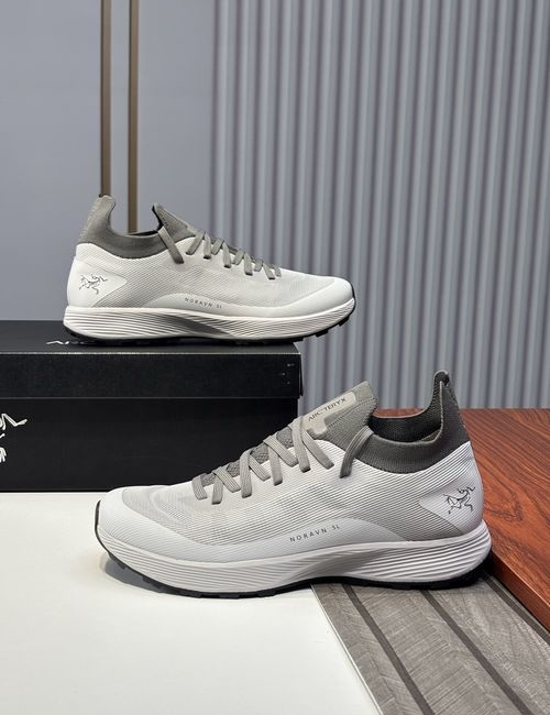 ArcTeryx Multifunctional Off-road Breathable Hiking Shoes