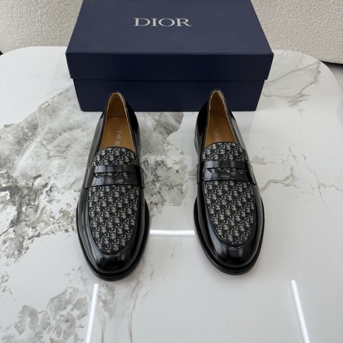 Christian Dior CD Buckle Decor Leather Shoes