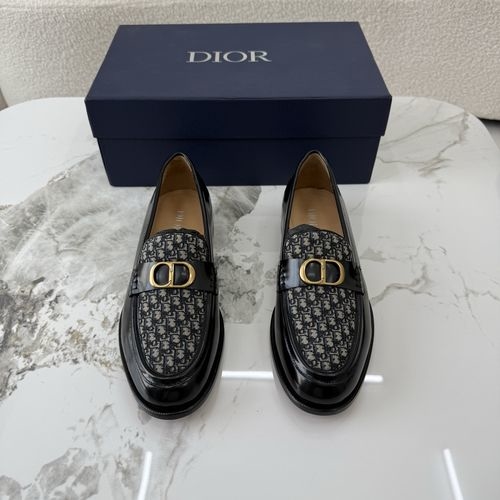 Christian Dior CD Buckle Decor Leather Shoes