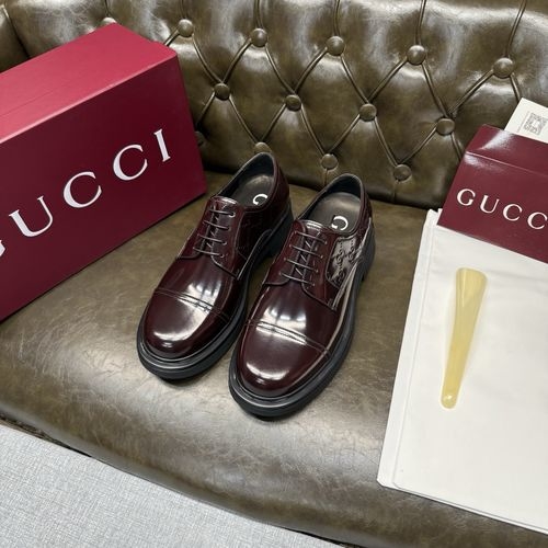 Gucci Burgundy Patent Leather Lace-up Shoes