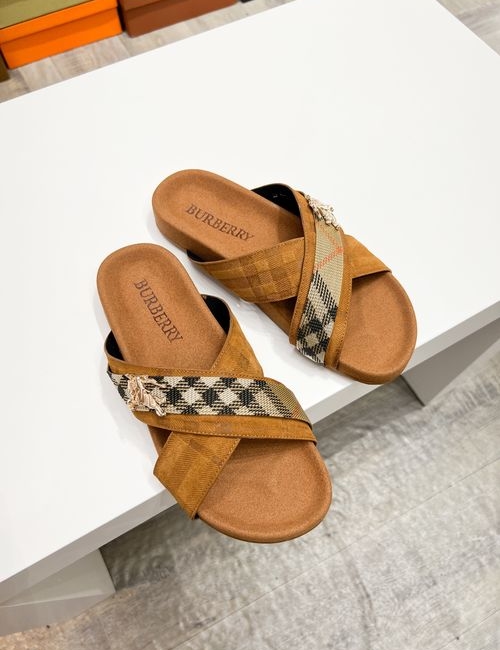 Burberry Cowhide Slides TB Logo Premium Texture