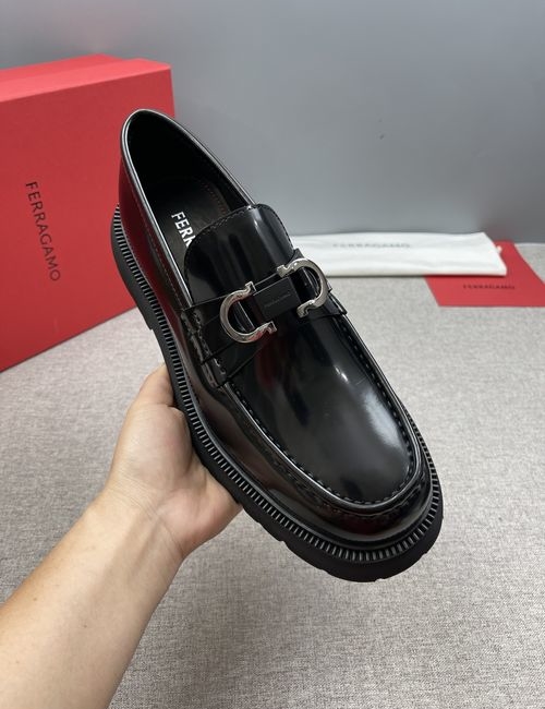 Ferragamo Business Casual Leather Oxford Shoes