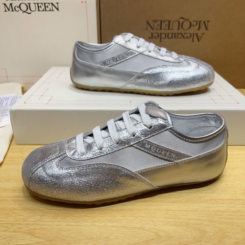 McQueen Premium Leather Trainer With Full Accessories